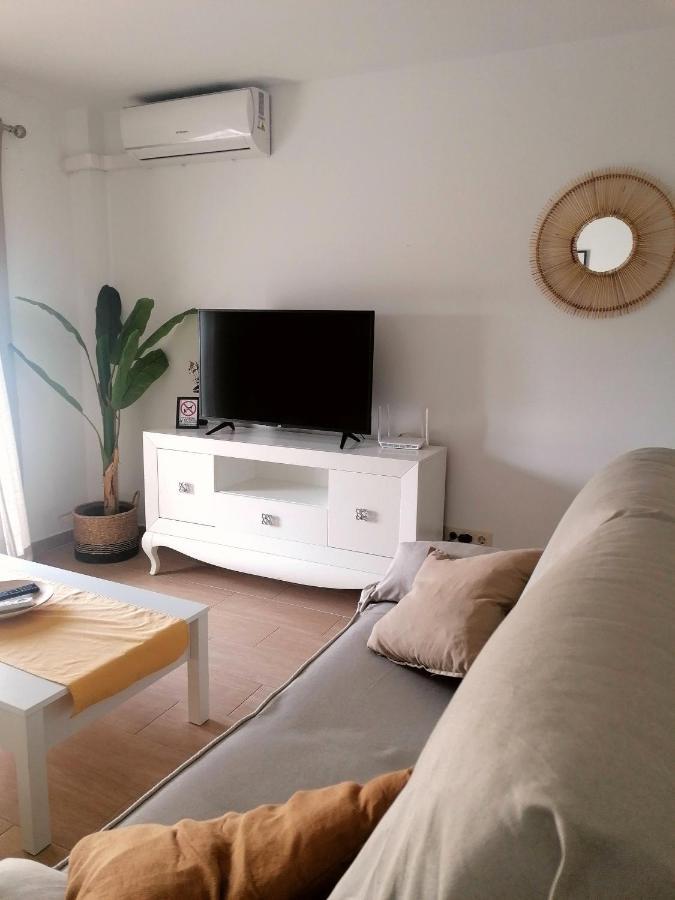 Agradable Casa Adosada Con Piscina Zahara de los Atunes Zewnętrze zdjęcie
